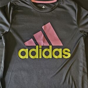 Adidas tshirt